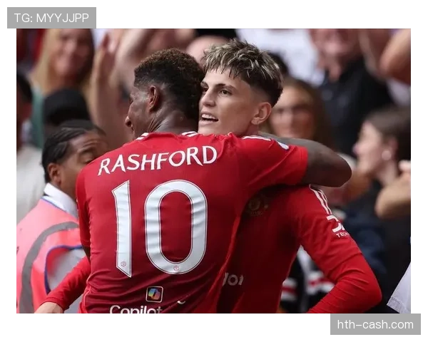 拉什福德闪耀边路送助攻，曼联锋线火力全开迎关键胜利