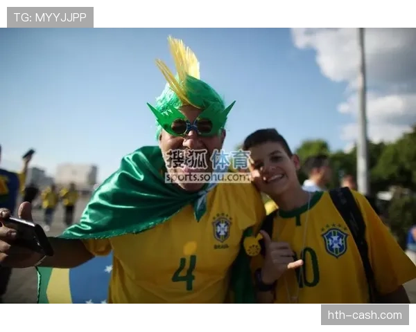 埃里温球场持续引爆球迷热情，现场氛围引广泛关注